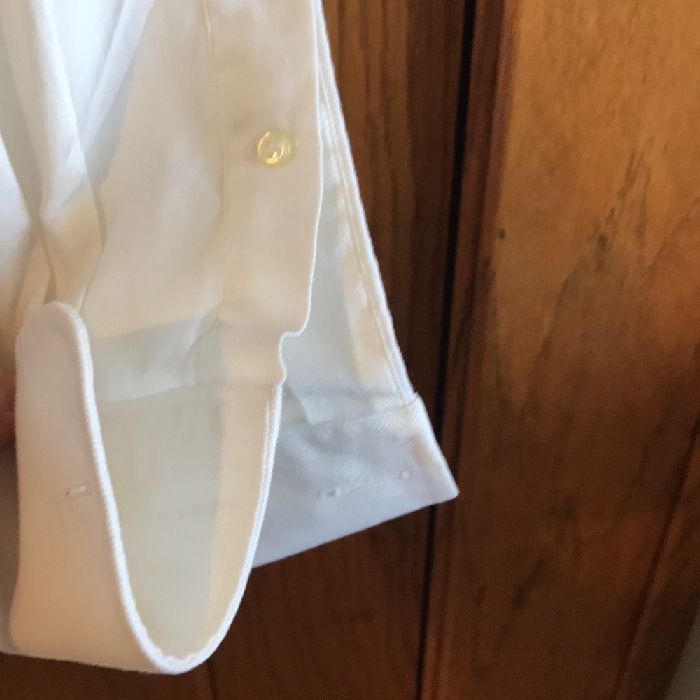 Men’s Crisp White Dress Shirt with French Cuffs - Picture 3 of 3